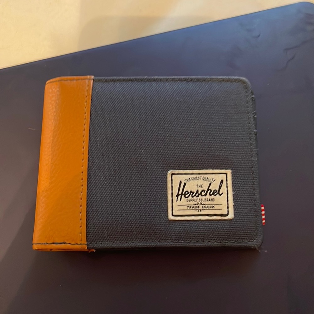Herschel Wallet